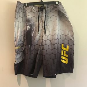 UFC men’s shorts with Velcro and lace adjustable